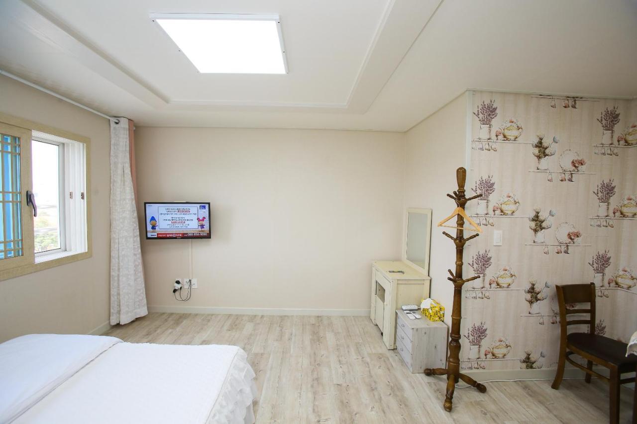 Haeneoul Villa ซอกวีโพ ภายนอก รูปภาพ