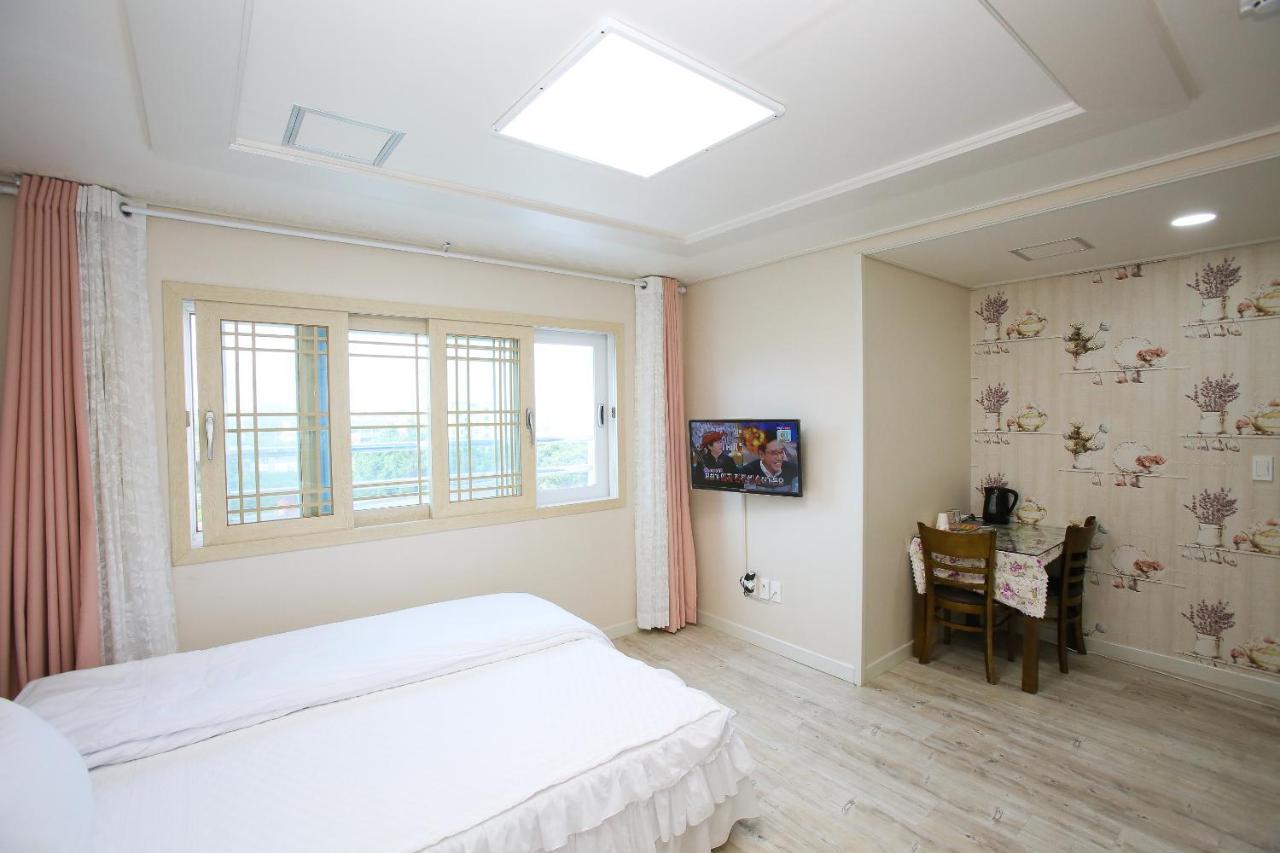 Haeneoul Villa ซอกวีโพ ภายนอก รูปภาพ